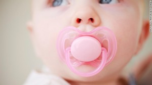 120430040327-baby-infant-pacifier-breast-feeding-story-top-1